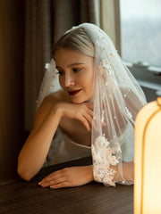 Floral Embroidered Mesh Faux Pearl Decor Bridal Veil