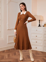 Contrast Collar Pleated Sweater Dress