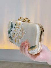 Women's Vintage Peony Embroidery Clutch Bag