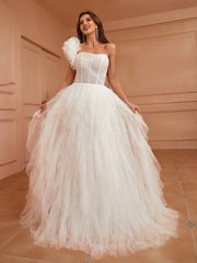 Mermaid Style One-Shoulder Wedding Dress With 3d Flower And Ruffle Hem
