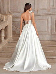 White Luxury Lace Embroidered 3D Flower Neck Design With Bright Satin Lace Flower Wedding Dresses