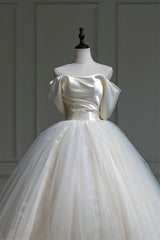 Luxury Ball gown for bride, Off shoulder Tulle wedding gown, Customized Lace bridal dress