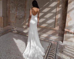 Simple Low Back Wedding Dress for Bride Modern Dress Boho Backless dress Bohemian Satin Bridal Gown Sheath Wedding Gown Mermaid Bridal dress