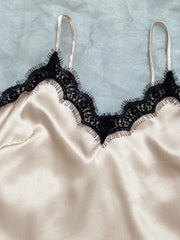 Lace Trim Cami, Shorts, Eye Mask, Scrunchie, and Bag Pajama Set - Shah S. Sahota