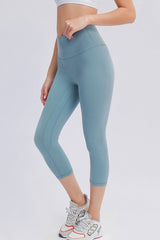 Seamless Front Active Capris - Shah S. Sahota