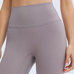 Seamless Front Active Capris - Shah S. Sahota