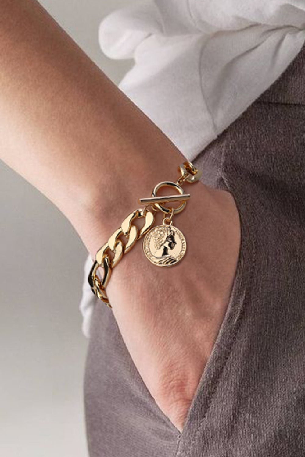 Chunky Chain Toggle Clasp Bracelet - Shah S. Sahota