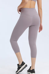 Seamless Front Active Capris - Shah S. Sahota